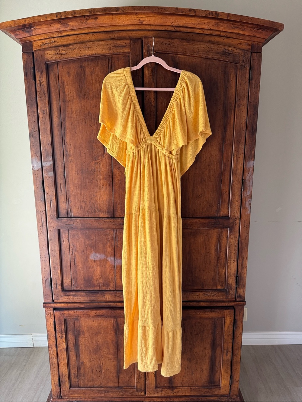Free People La La Golden Yellow V-Neck Flutter Maxi Dress Size Small - Picture 9 of 12